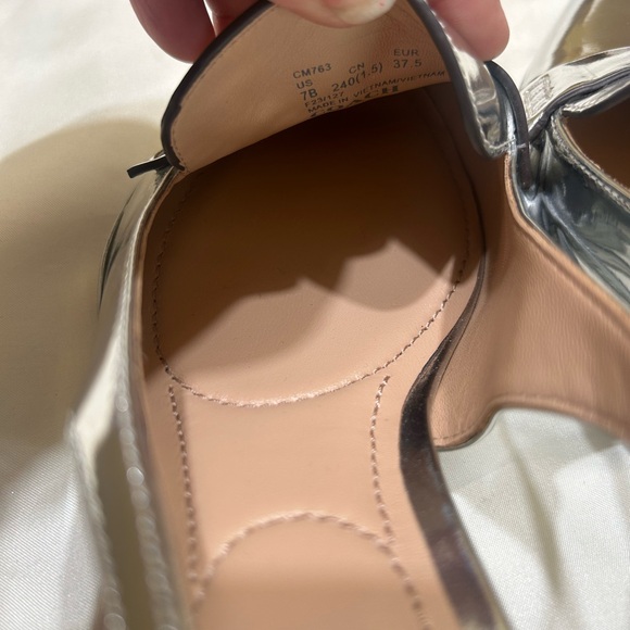 Coach Nikola Slingback Kitten Heel Pumps size 7 - Picture 8 of 8